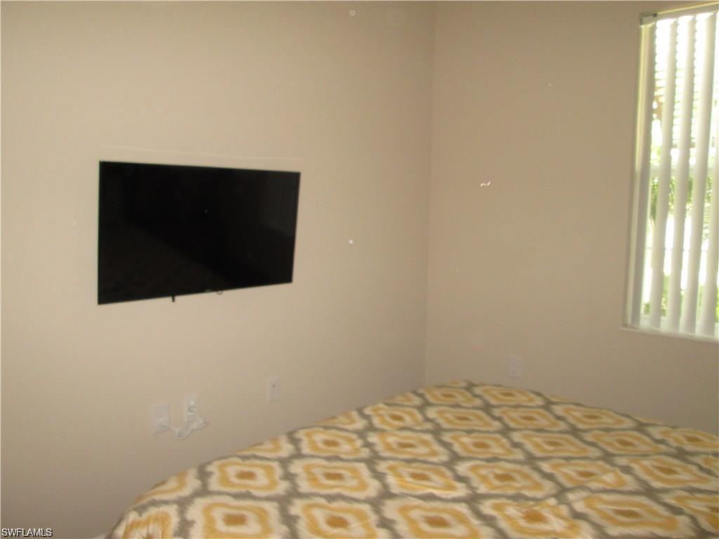 10702 Cetrella Dr Property Photo 12
