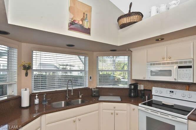 2301 Mcgregor Park Cir Property Photo 33