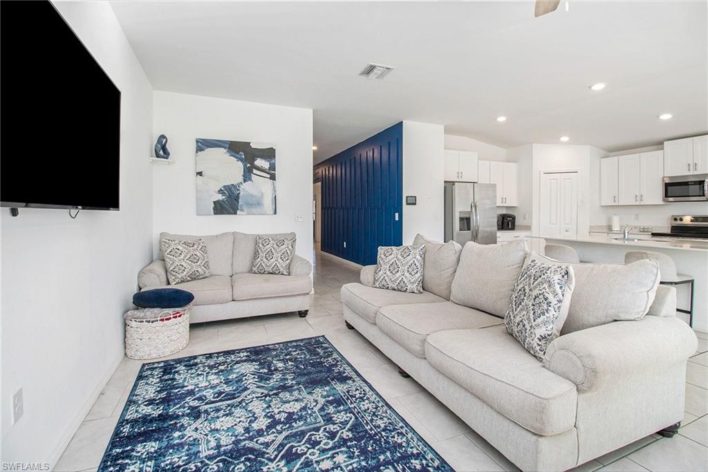 4054 San Clemente Ct Property Photo 4