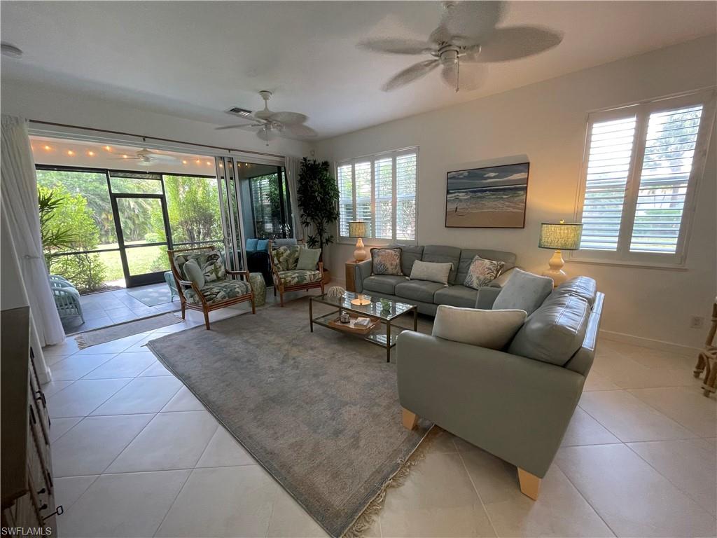 10640 Camarelle Cir Property Photo 9