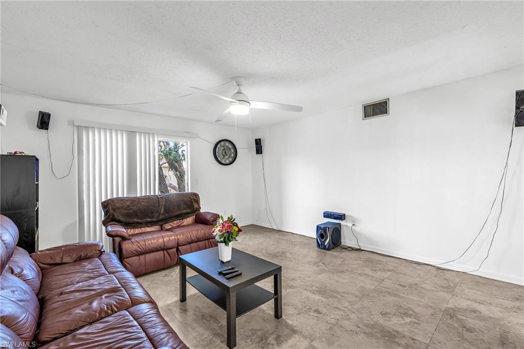 10772 La Placida Dr 7-203 Property Photo 8