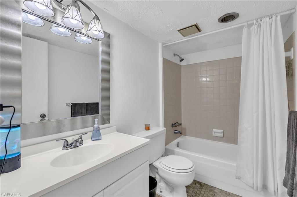 10772 La Placida Dr 7-203 Property Photo 13