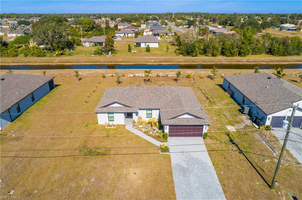 839 Yellowbird Dr Property Photo 4