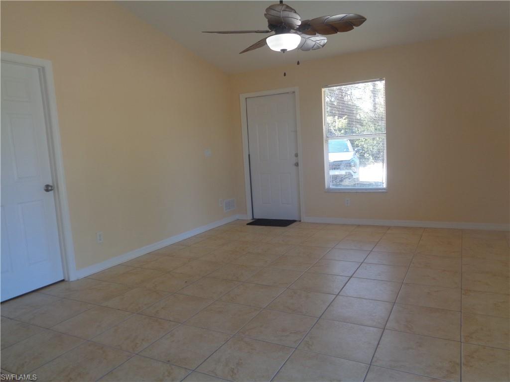 461/463 Loretta Ave S Property Photo 19