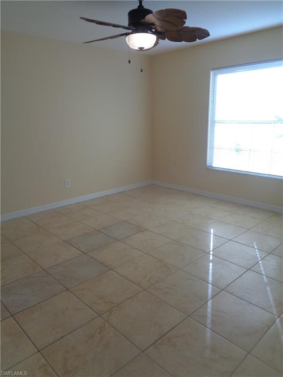 461/463 Loretta Ave S Property Photo 28