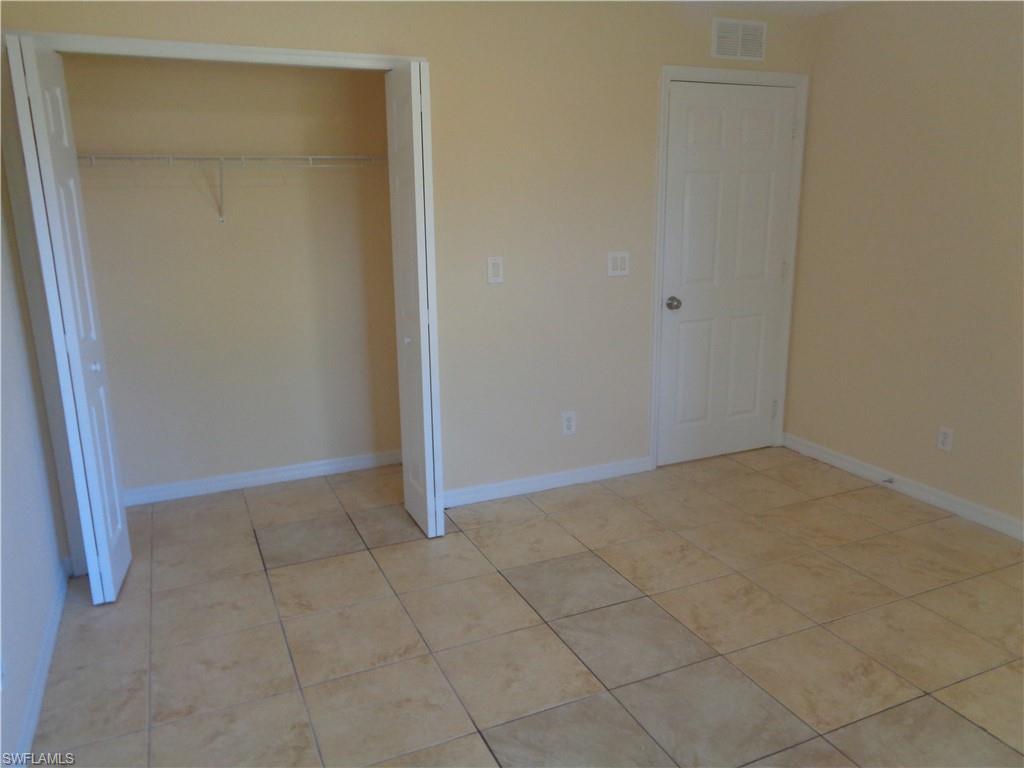 461/463 Loretta Ave S Property Photo 41