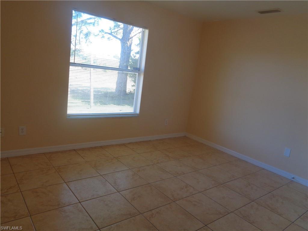 461/463 Loretta Ave S Property Photo 46