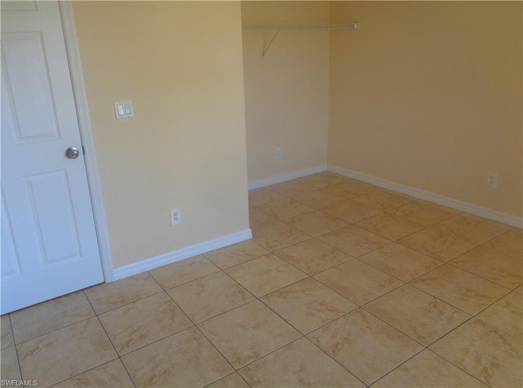 461/463 Loretta Ave S Property Photo 48