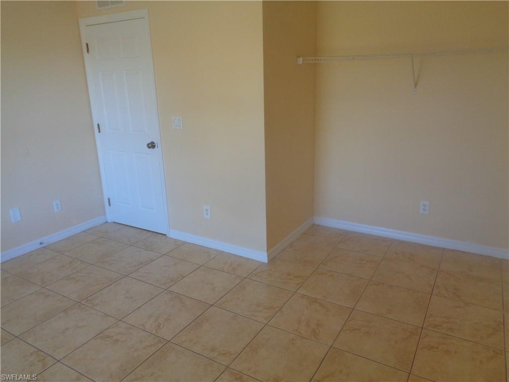 461/463 Loretta Ave S Property Photo 49