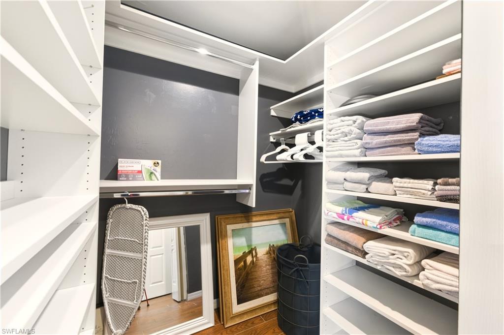 230 Newport Dr 602 Property Photo 21