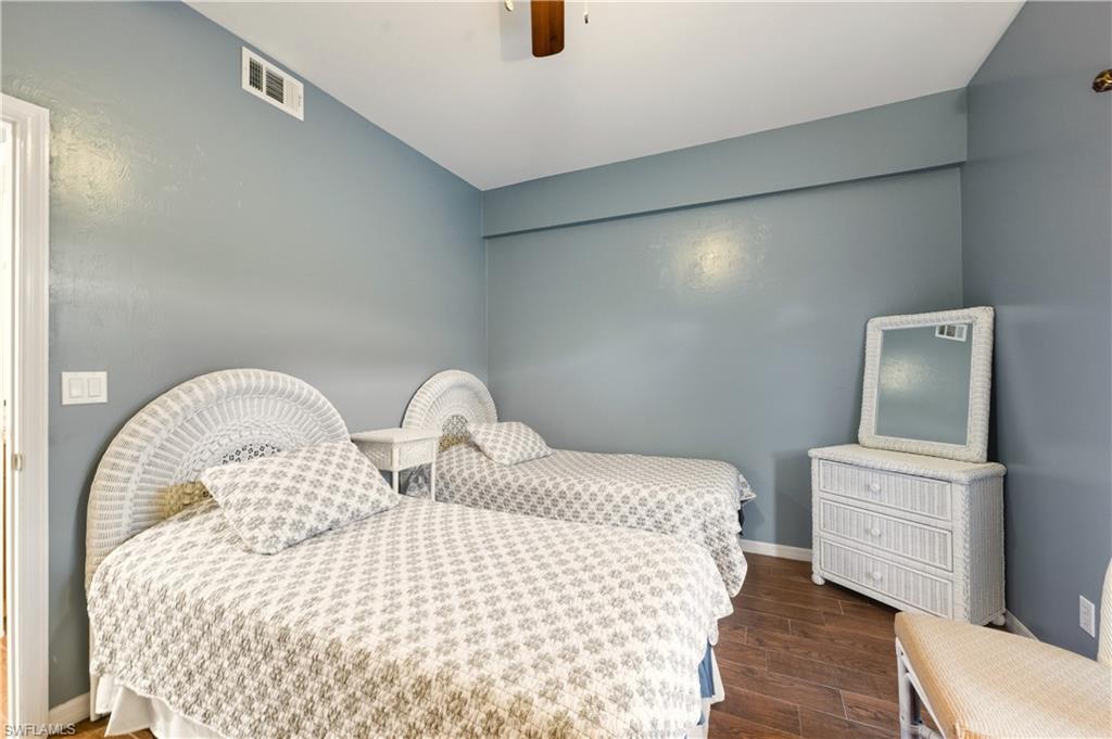 230 Newport Dr 602 Property Photo 24