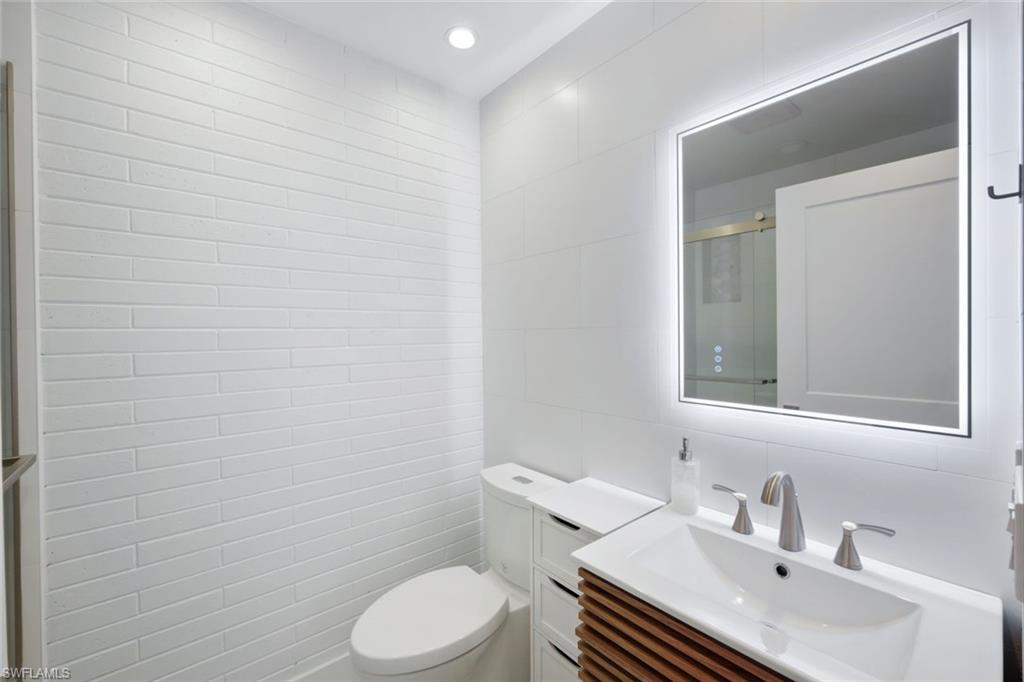 2943 Valencia Way Property Photo 27