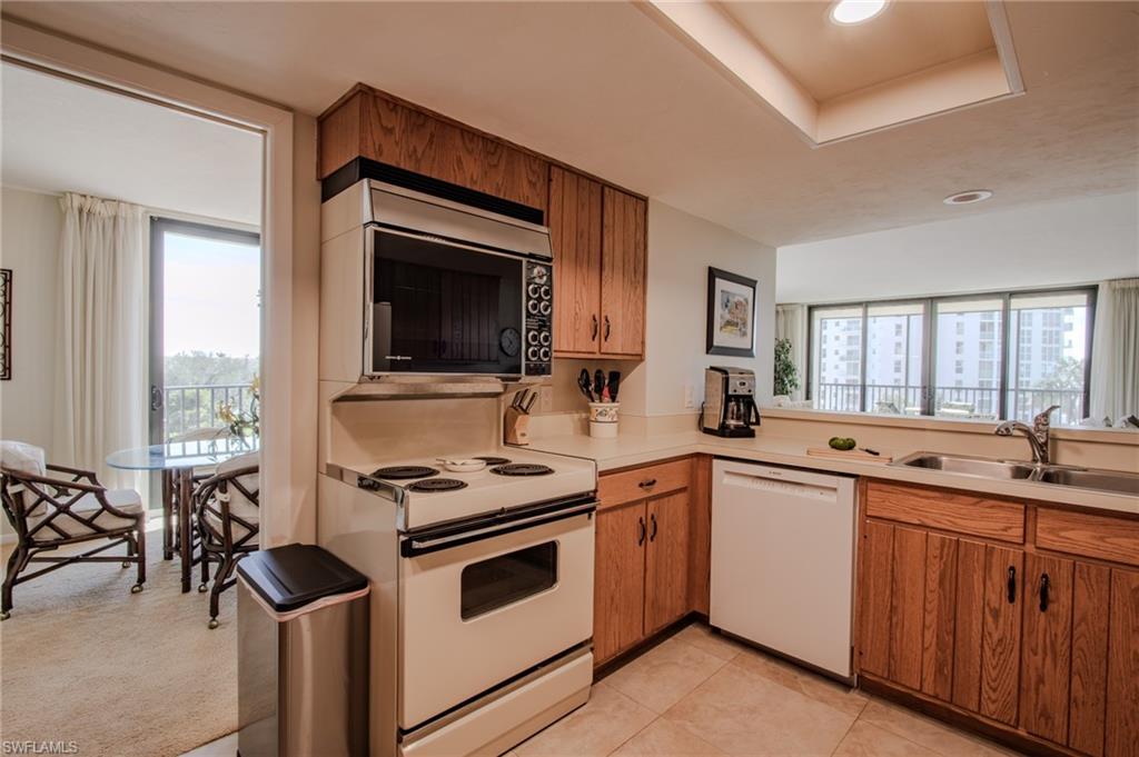 10851 Gulf Shore Dr # 301 Property Photo 11