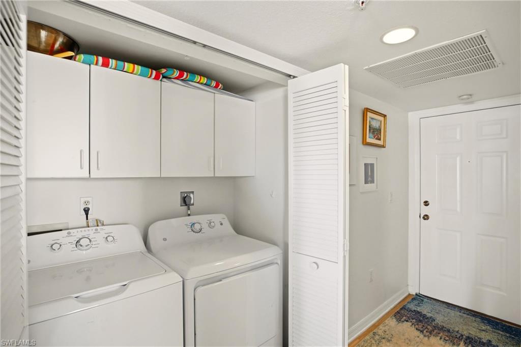 4421 Bay Beach Ln 611 Property Photo 27