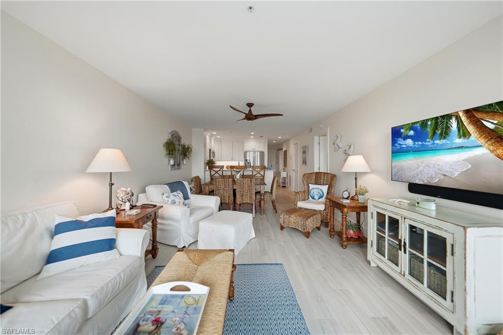 345 Mango St 604 Property Photo 5