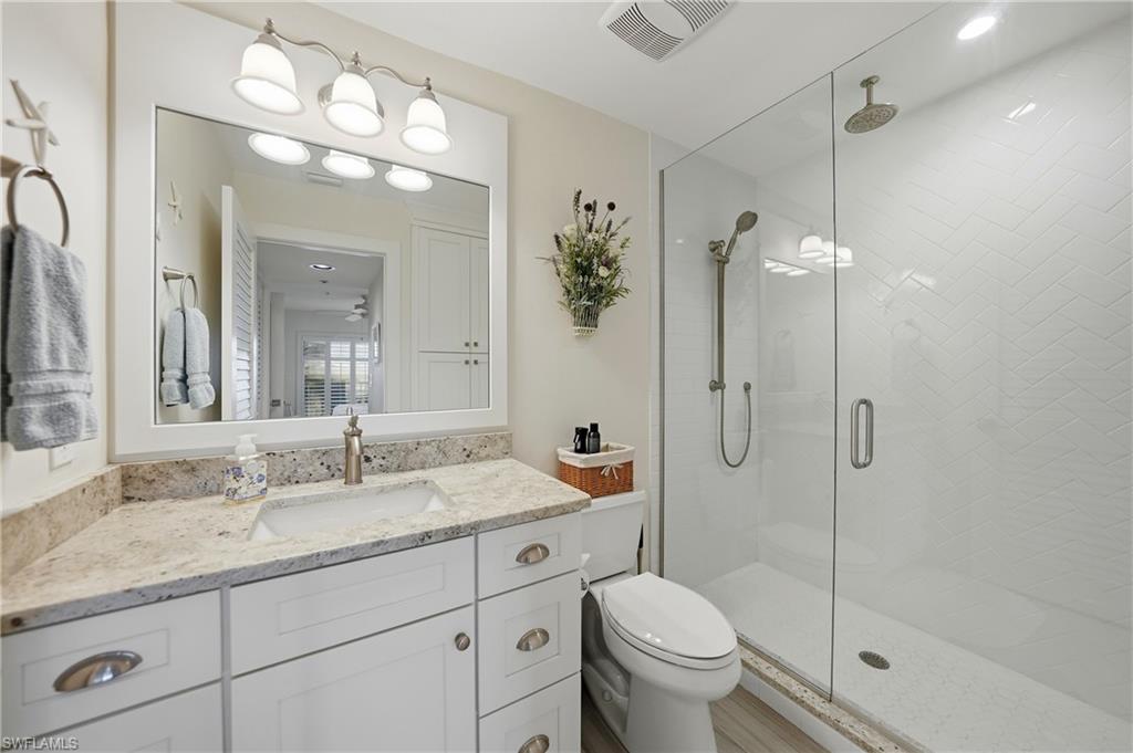 345 Mango St 604 Property Photo 17