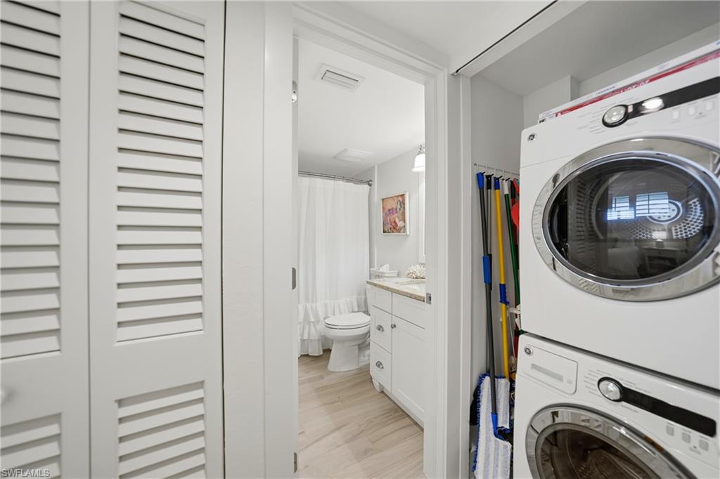 345 Mango St 604 Property Photo 23