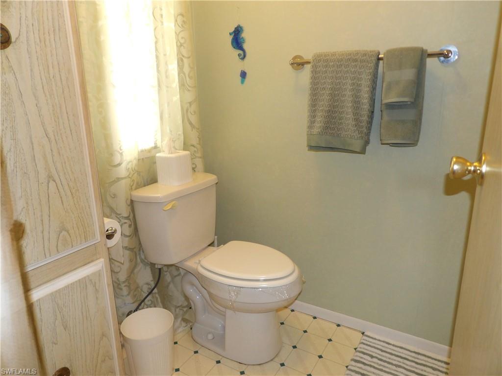 239 Shrub Ln N Property Photo 9