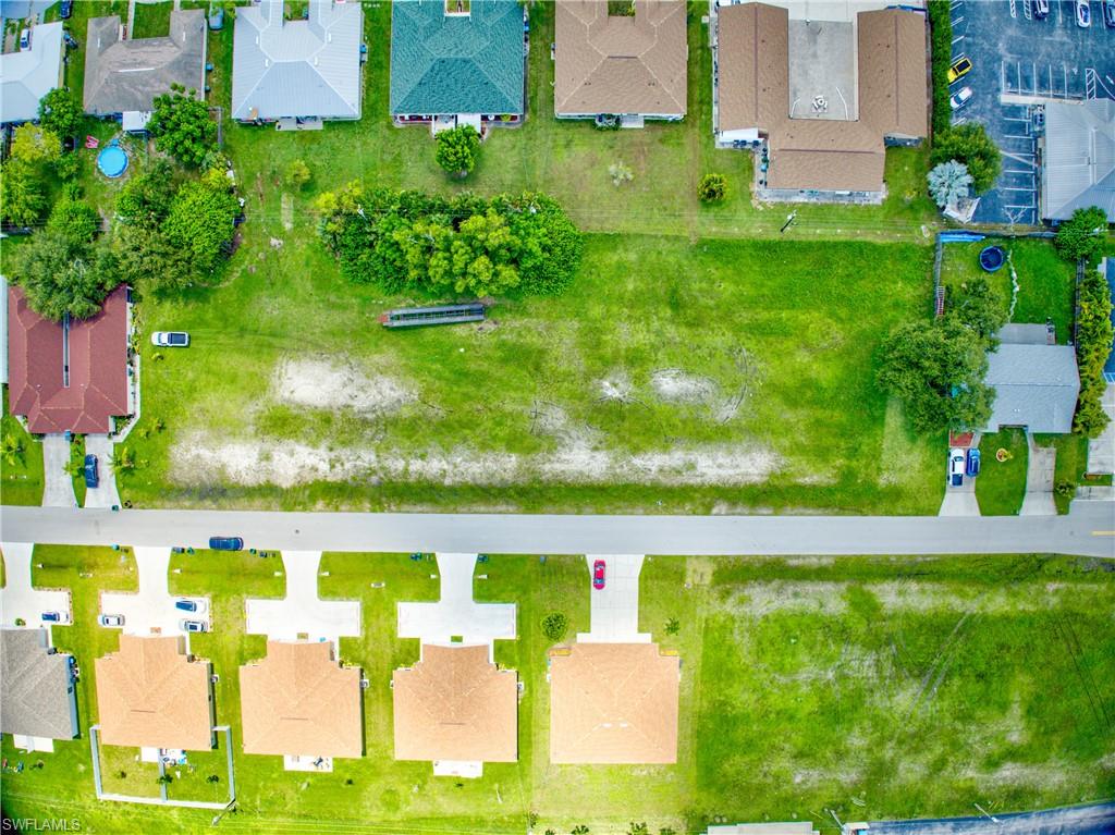1302 Se 8th Pl Property Photo 3