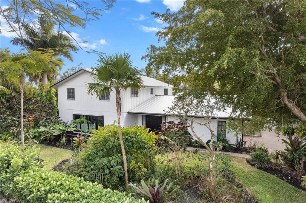 1030 Aqua Ln Property Photo 28