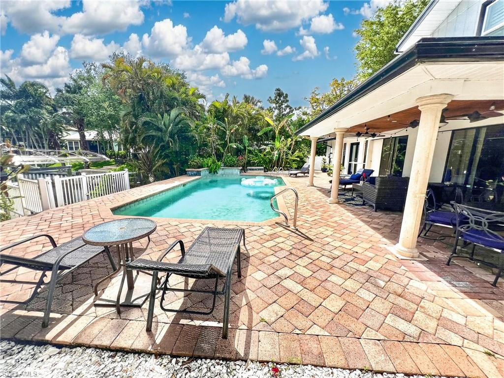 1030 Aqua Ln Property Photo 32