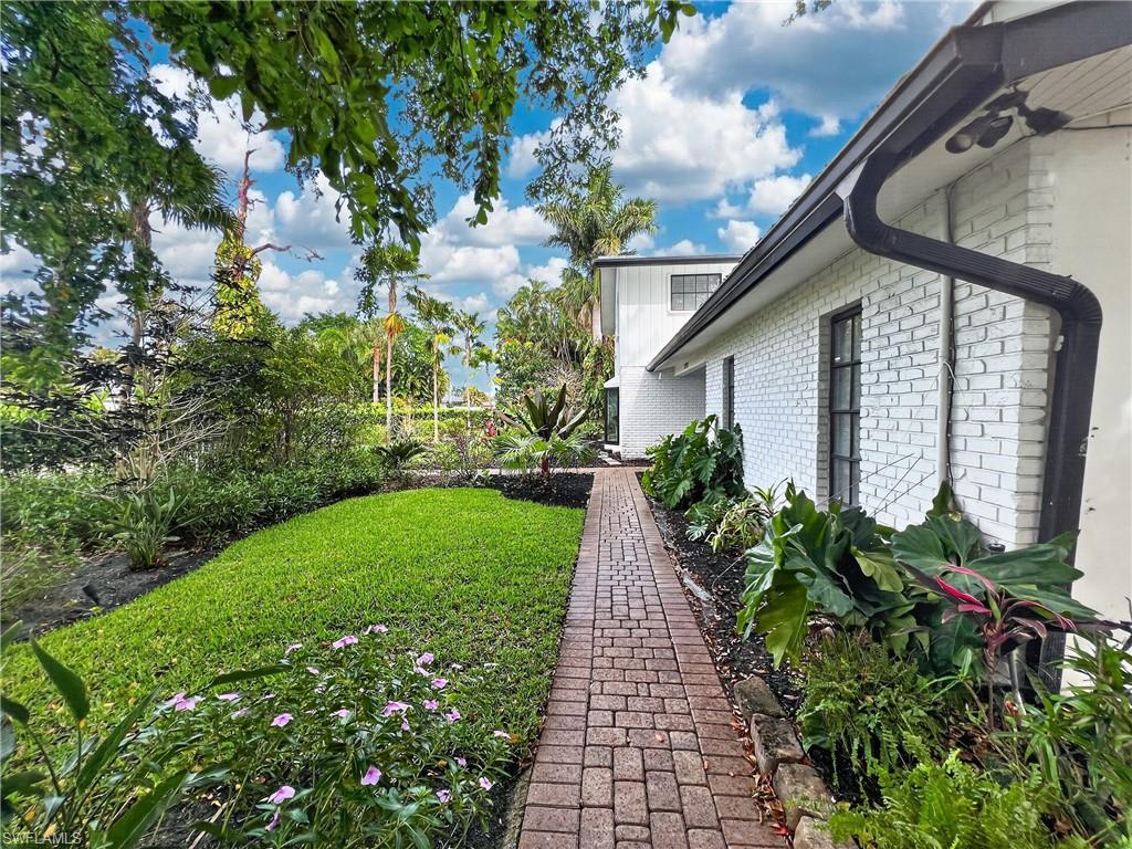 1030 Aqua Ln Property Photo 37