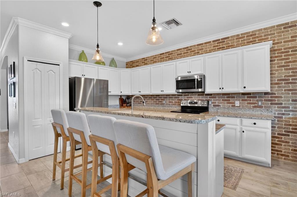 12960 Broomfield Ln Property Photo 16