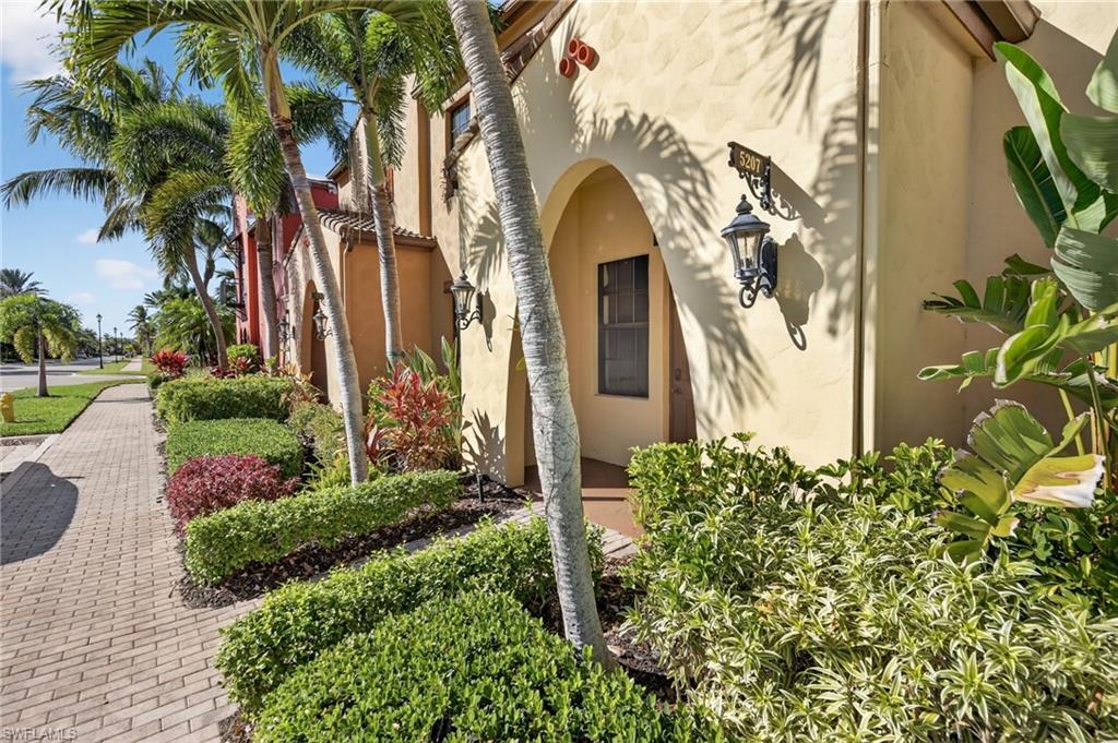 11220 Paseo Grande Blvd 5207 Property Photo 2