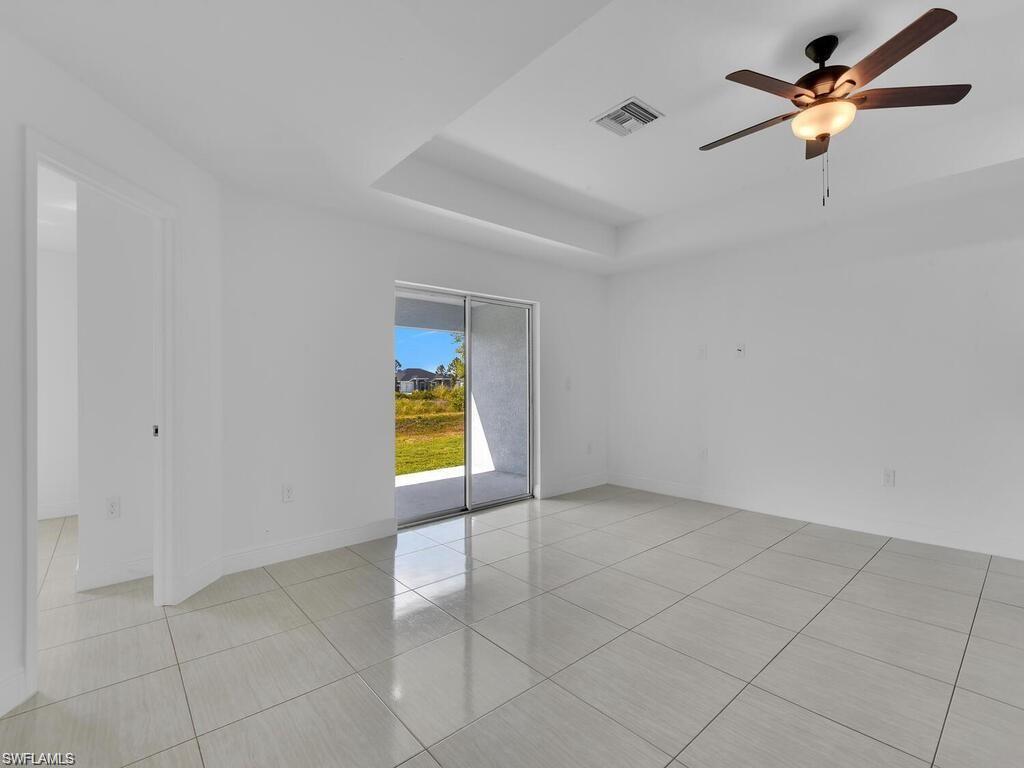 716/718 Harry Ave S Property Photo 9