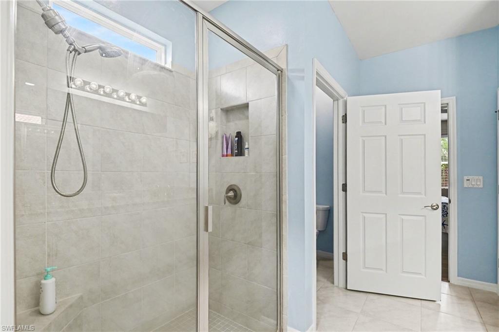 15154 Yellow Wood Dr Property Photo 20