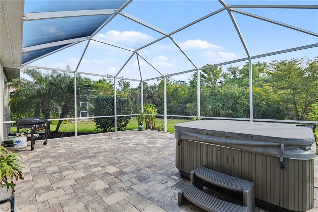 15154 Yellow Wood Dr Property Photo 32