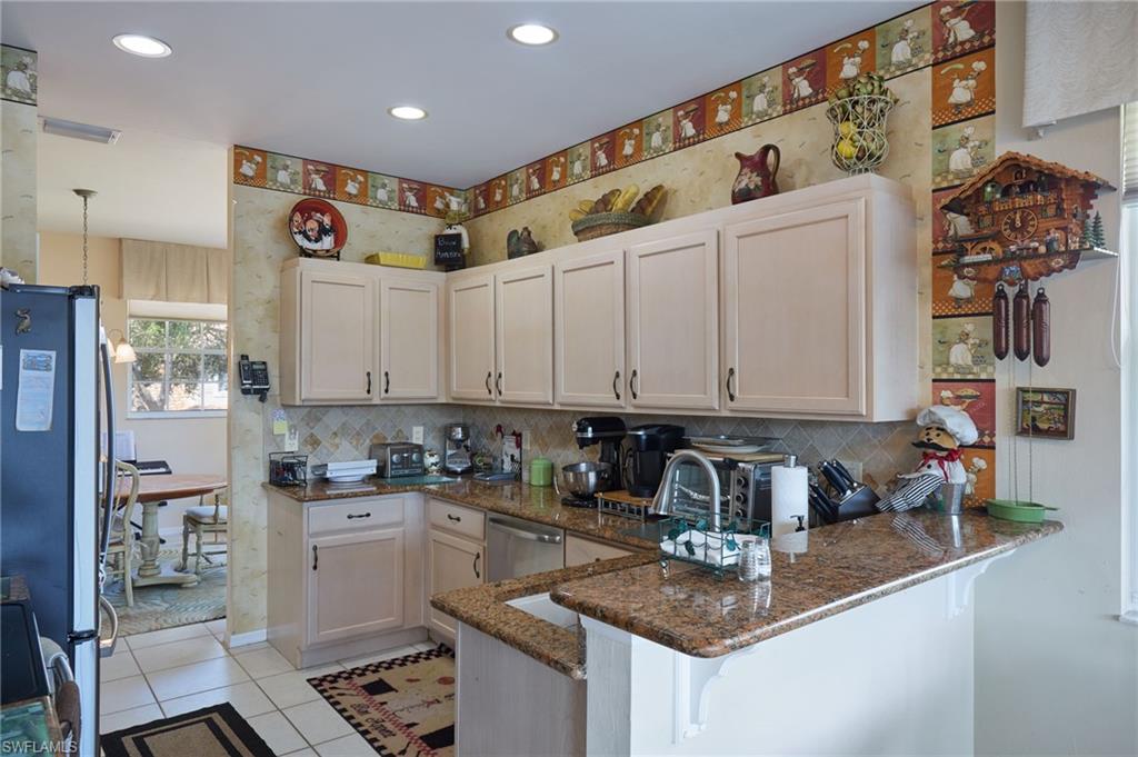 25051 Ballycastle Ct 201 Property Photo 18