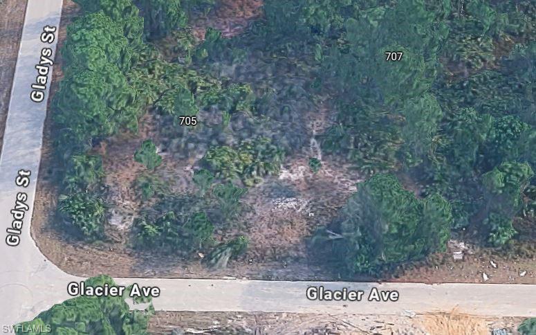 705 Glacier Ave Property Photo 3