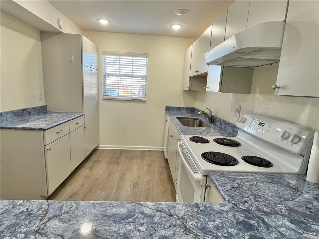 1356 Myerlee Country Club Blvd 2 Property Photo 9