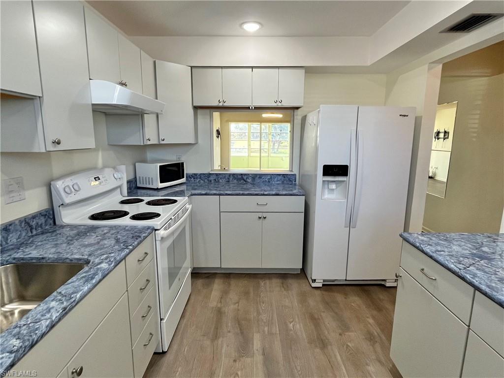 1356 Myerlee Country Club Blvd 2 Property Photo 10
