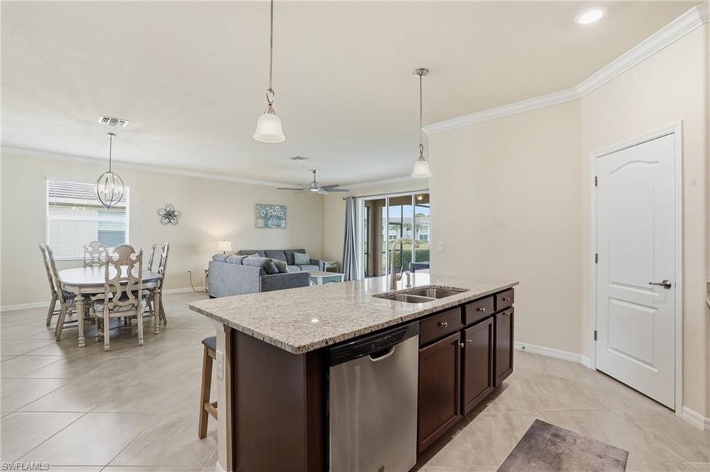 4025 E Hampton Cir Property Photo 10