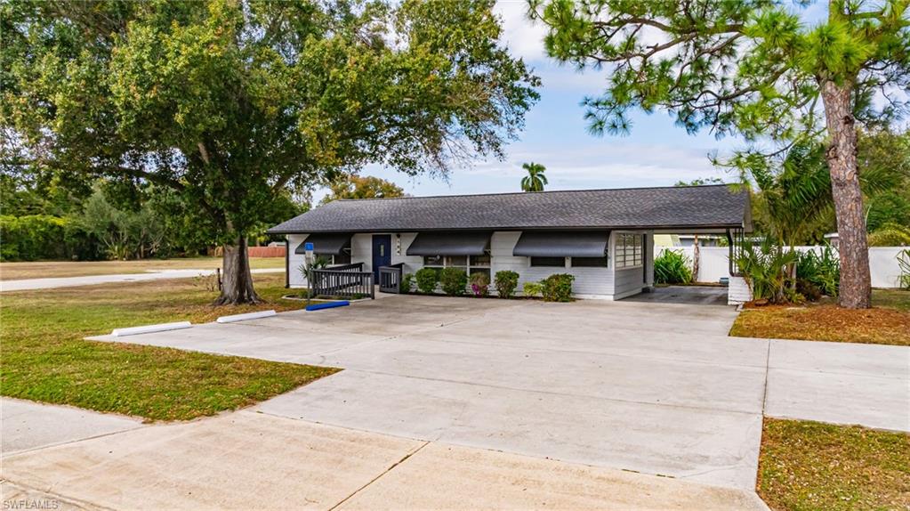 164 Pondella Rd Property Photo 4
