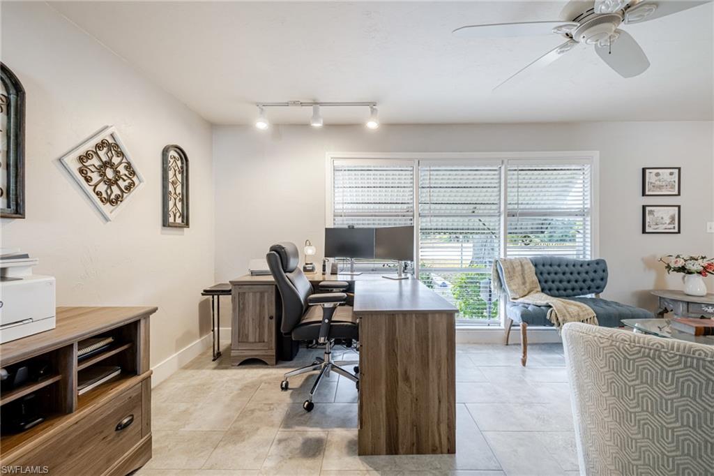 164 Pondella Rd Property Photo 11