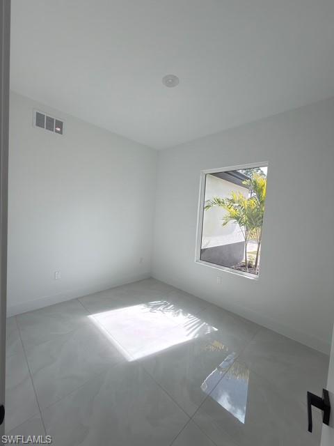 1504 W 9th St Property Photo 5