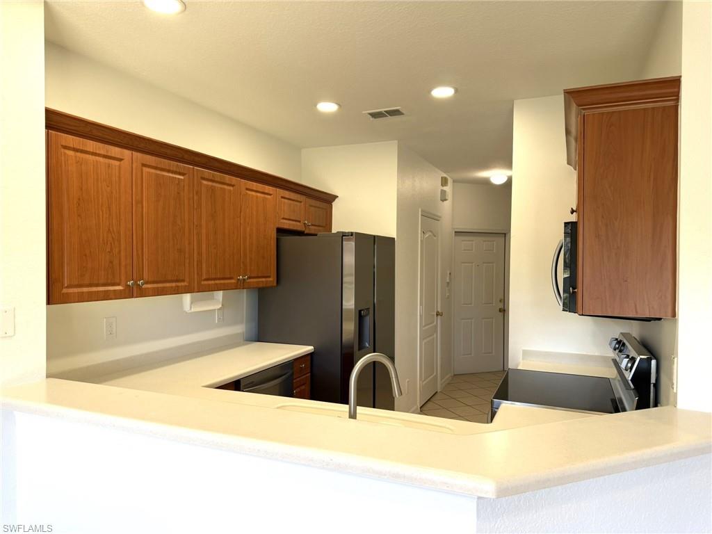 1376 Weeping Willow Ct Property Photo 6