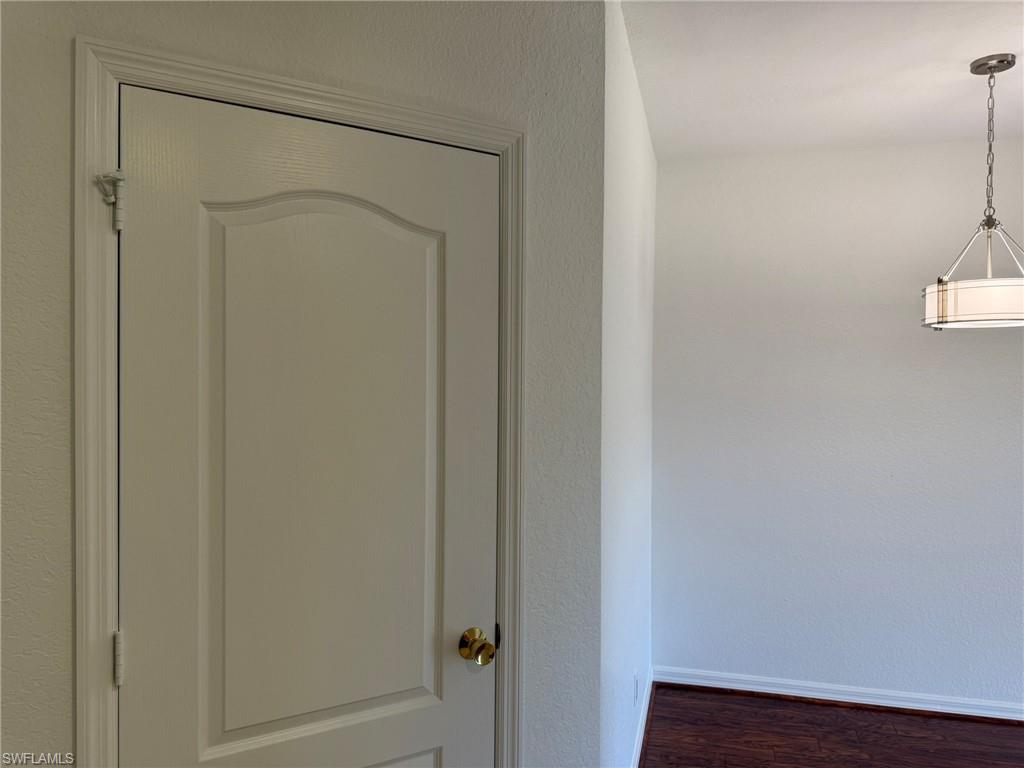 1376 Weeping Willow Ct Property Photo 19