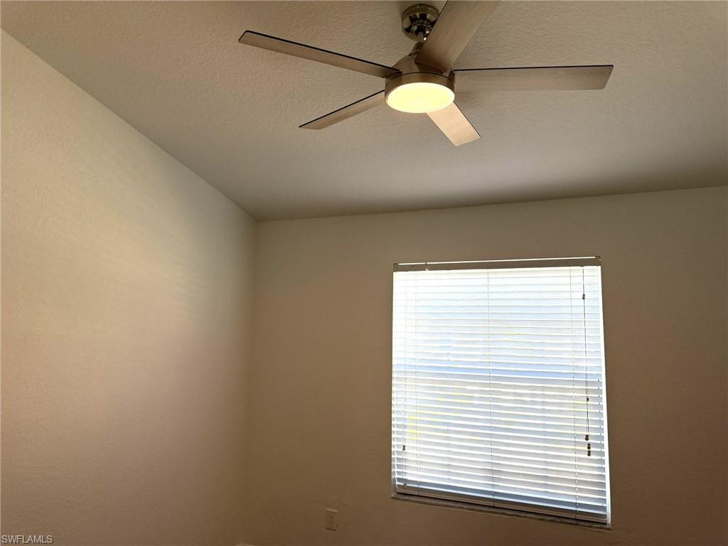 1376 Weeping Willow Ct Property Photo 28