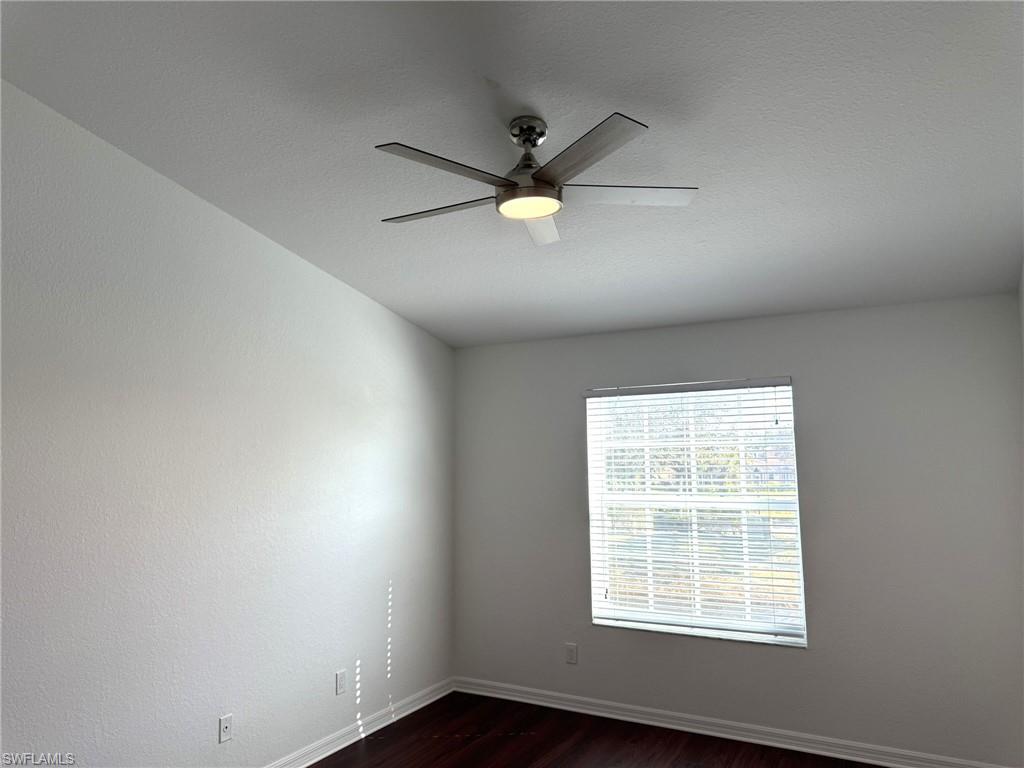 1376 Weeping Willow Ct Property Photo 33