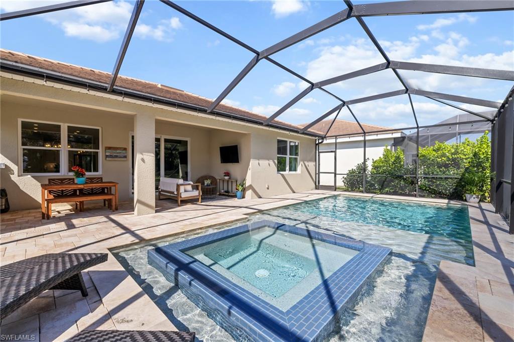 15361 Floresta Ln Property Photo 23