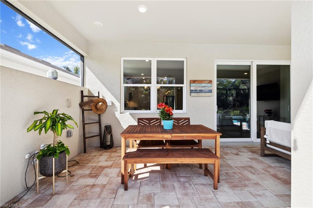 15361 Floresta Ln Property Photo 29