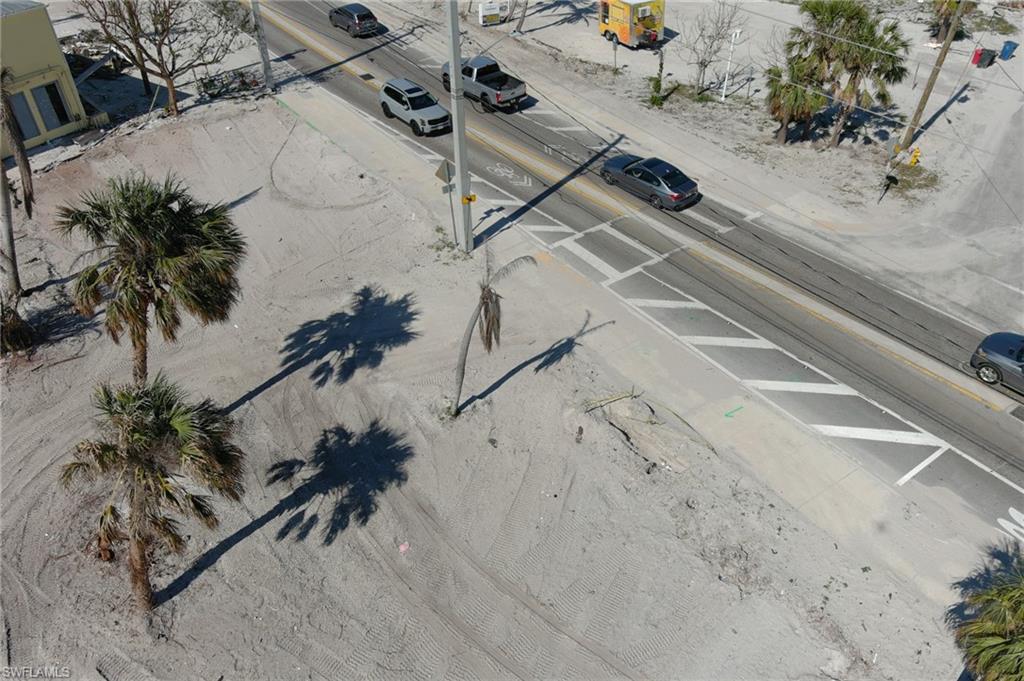 2330-2370 Estero Blvd Property Photo 7