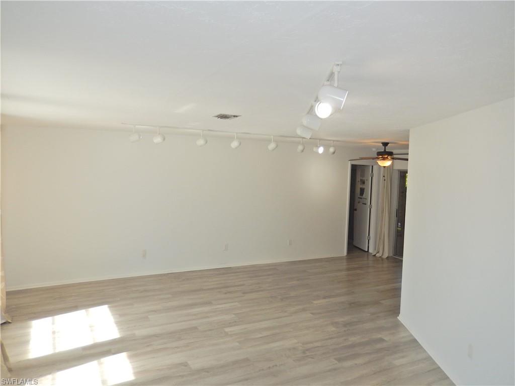 229 Se 46th Ln Property Photo 8