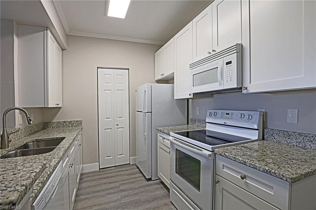 11480 Villa Grand 123 Property Photo 5