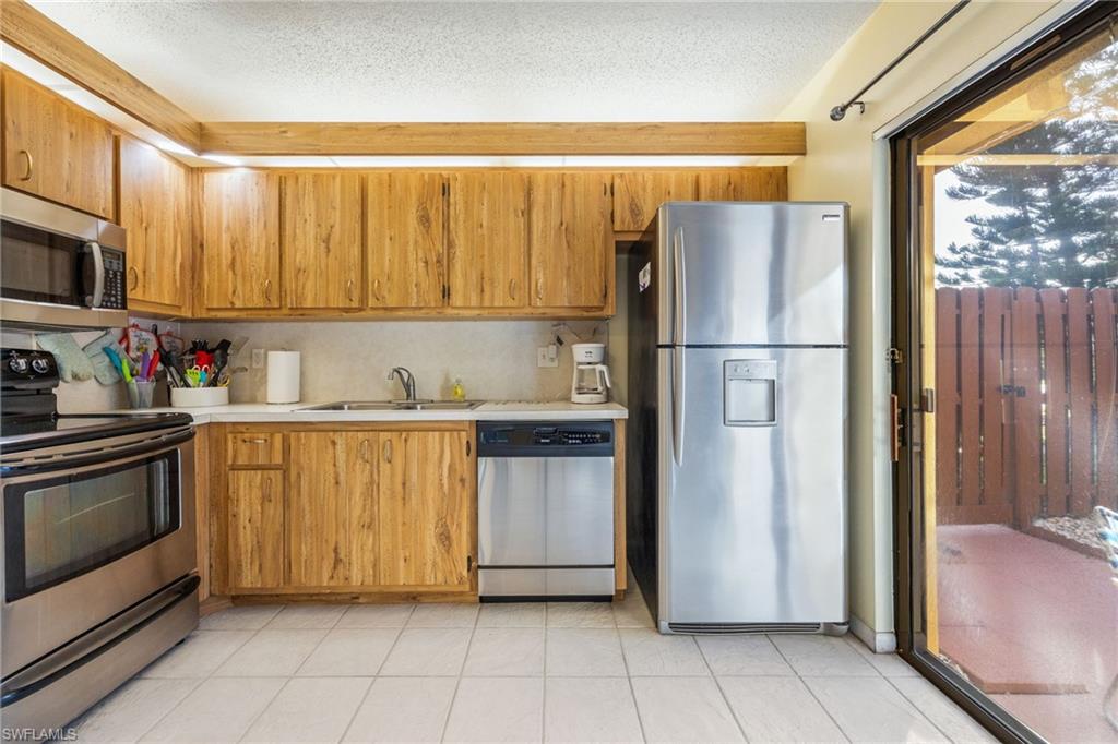 1550 Park Meadows Dr 2 Property Photo 13