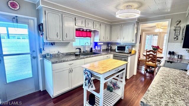 14667 Paul Revere Loop Property Photo 3